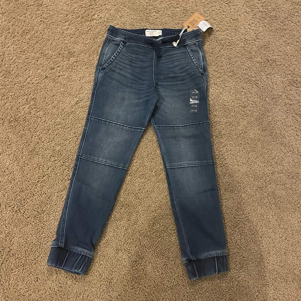 NWT Abercrombie Joggers